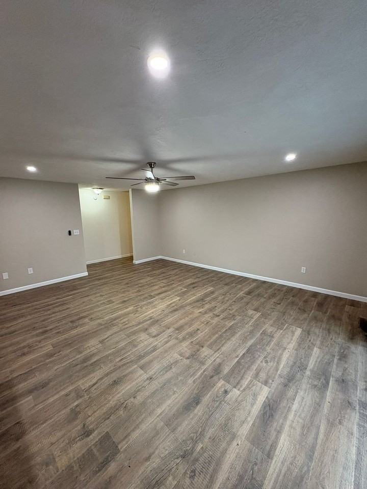 3079 Sycamore Way - Photo 6 of 17