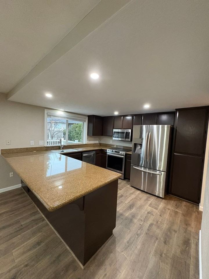 3079 Sycamore Way - Photo 7 of 17