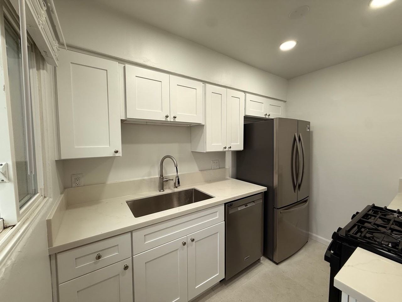 7301 Purdue Ave - Photo 2 of 18