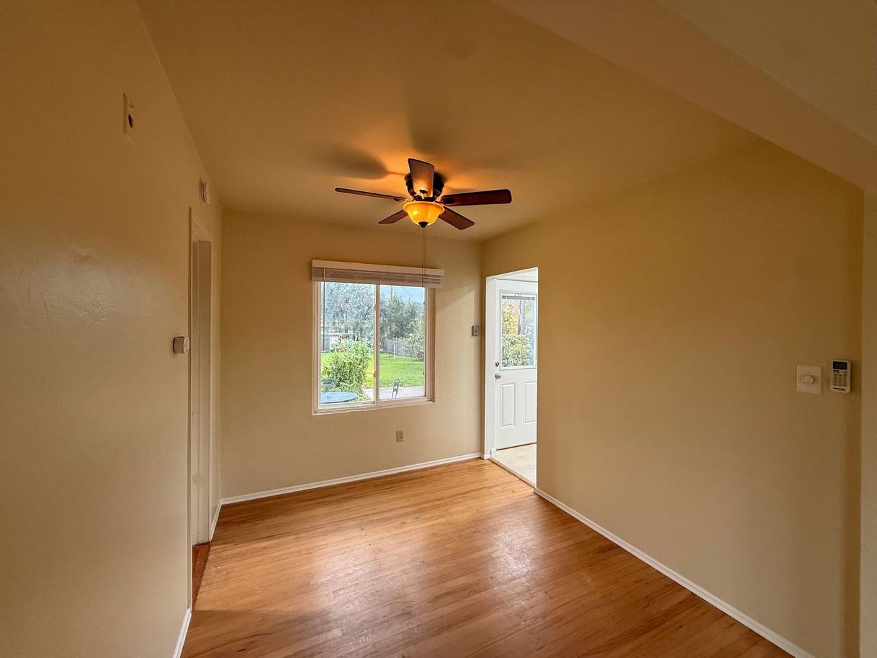 7301 Purdue Ave - Photo 6 of 18