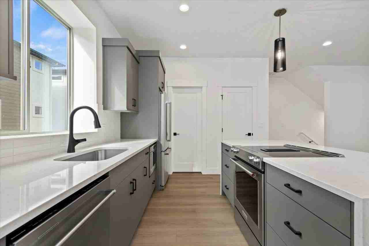 1745 S Rock View Ln - Photo 4 of 35