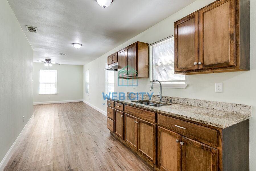 4111 Marshall Dr - Photo 5 of 12