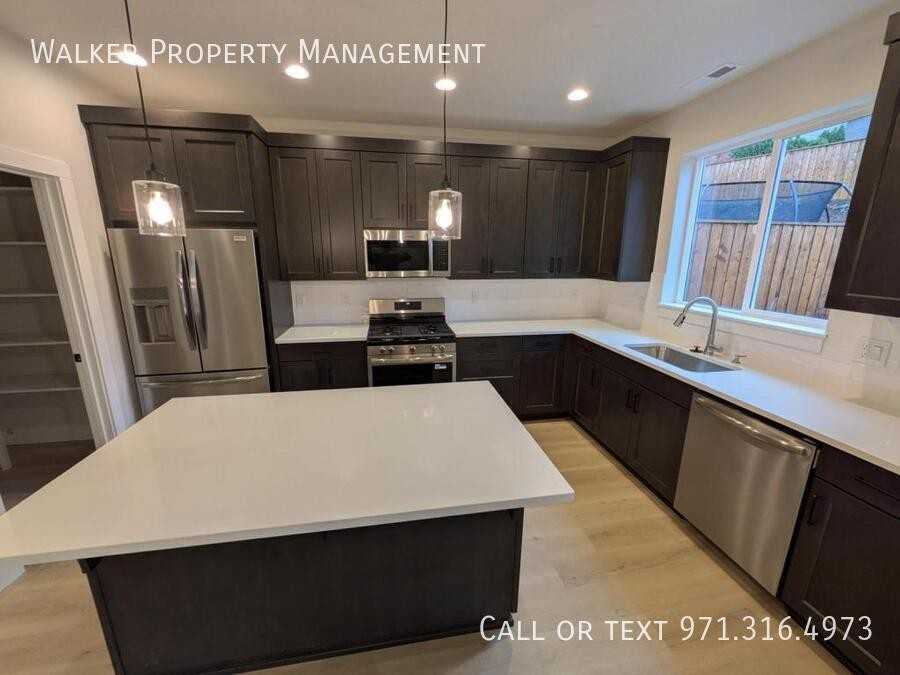 1000 E Rork Ct - Photo 5 of 29