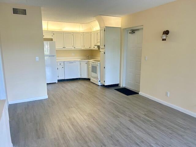 1112 Green Pine Blvd #1112C1 - Photo 4 of 6