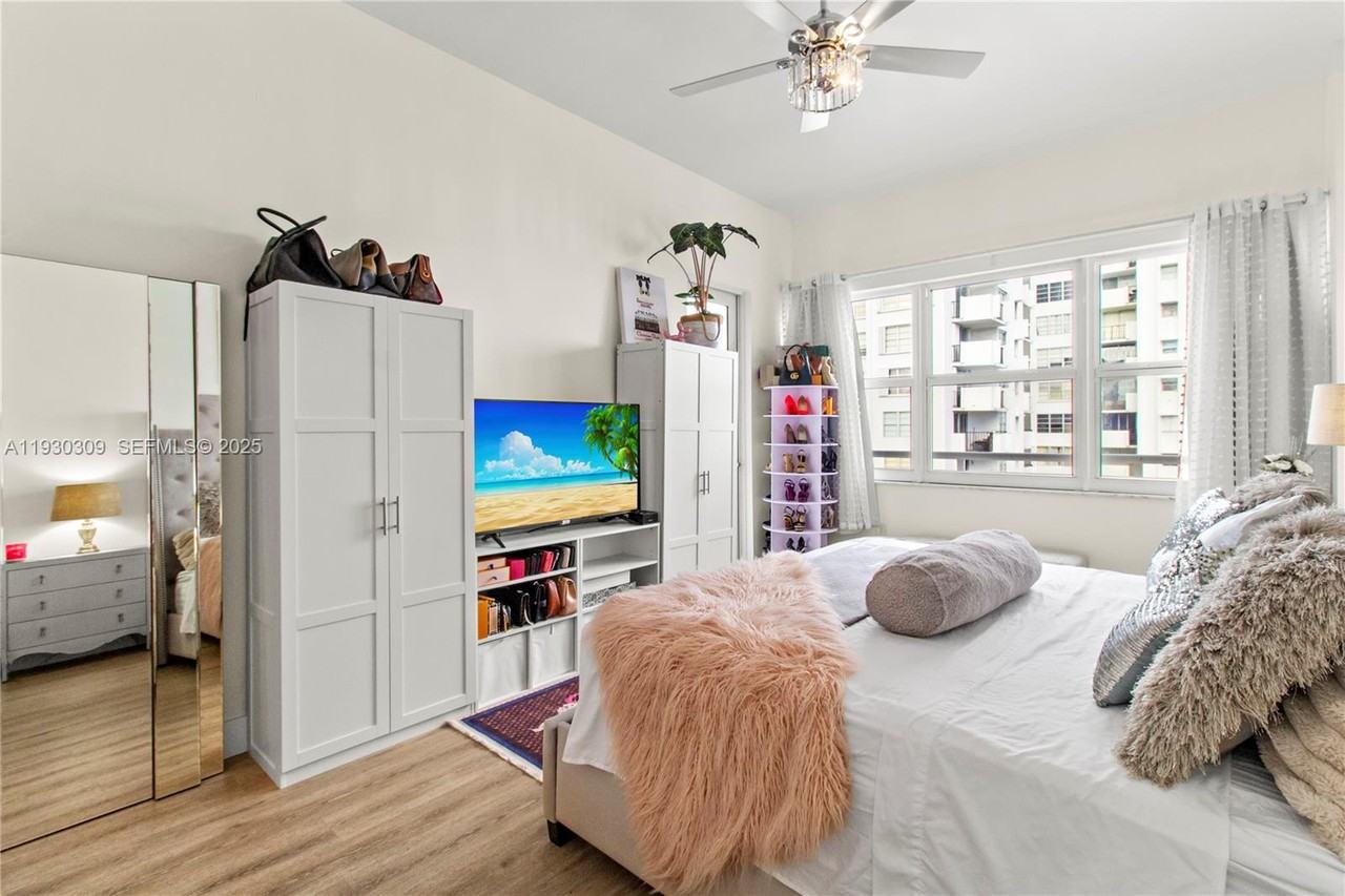 18061 Biscayne Blvd #18061PH01 - Photo 2 of 29