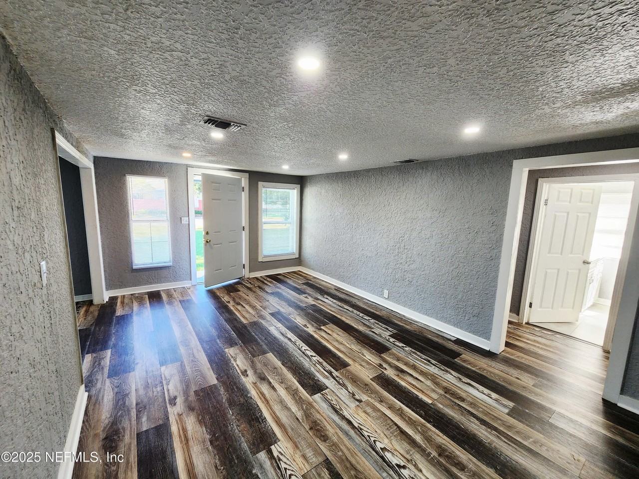 3238 Townsend Blvd #3238 - Photo 2 of 16