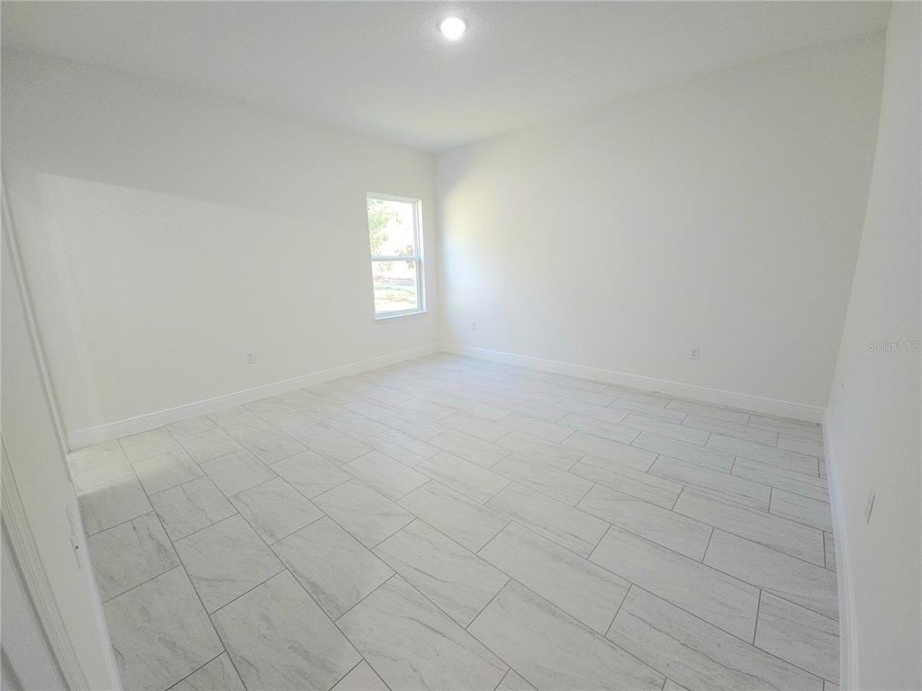 1829 W Corrine St #1829 - Photo 2 of 17