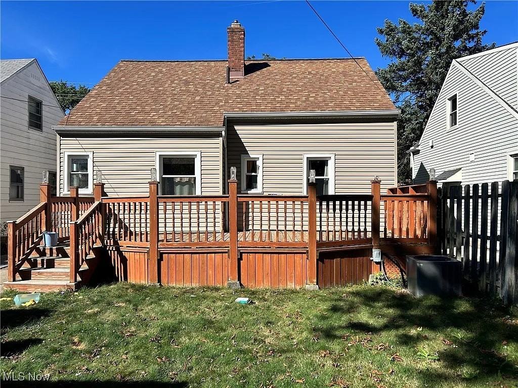 13712 Rockside Road - Photo 2 of 3