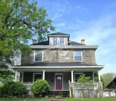 featured image of 1429 Hall Ave