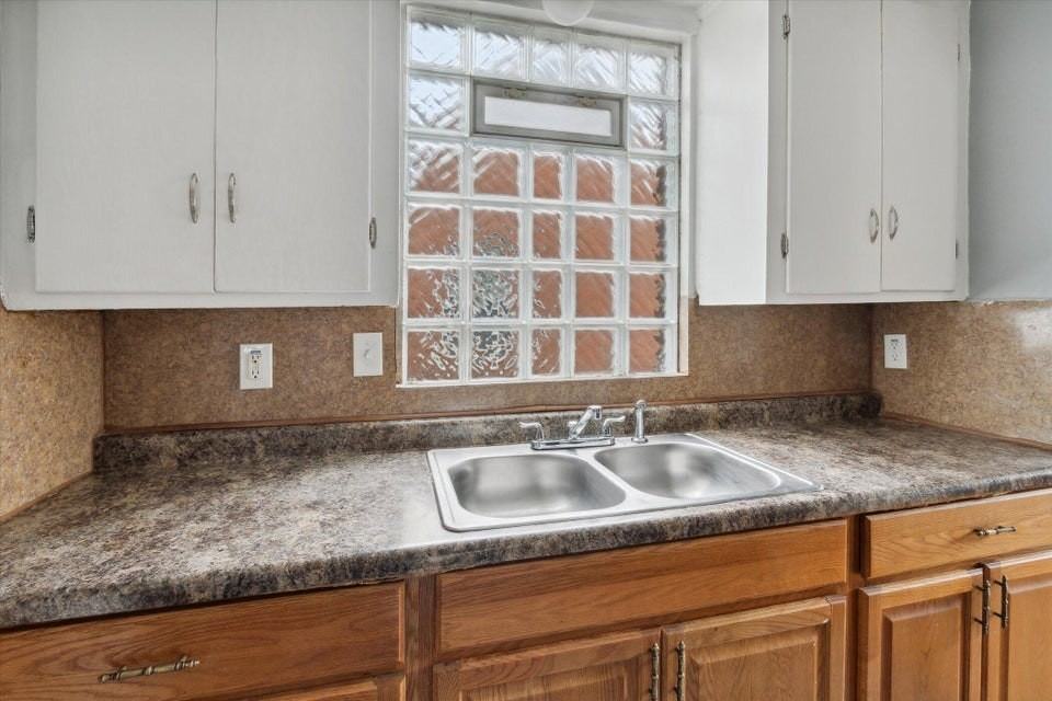 19007 Kentfield Street - Photo 6 of 14