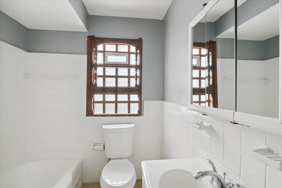 19007 Kentfield Street - Photo 7 of 14