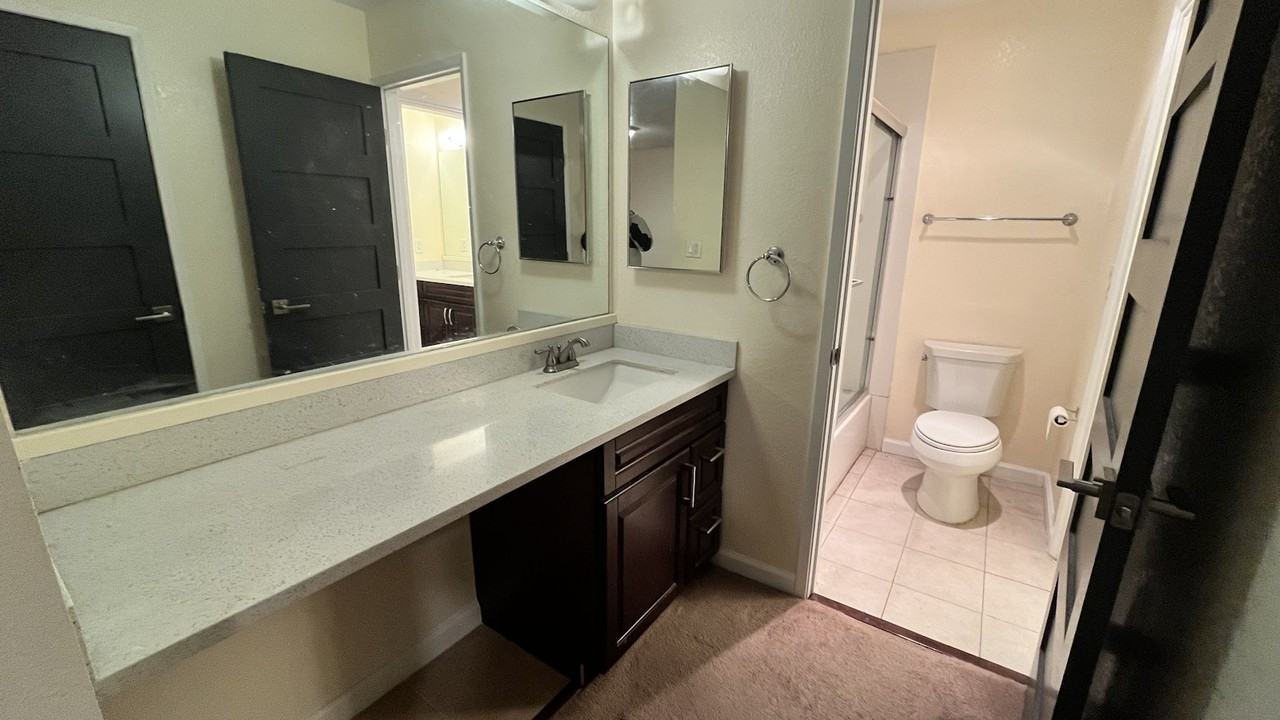 46868 Fernald Common - Photo 6 of 11