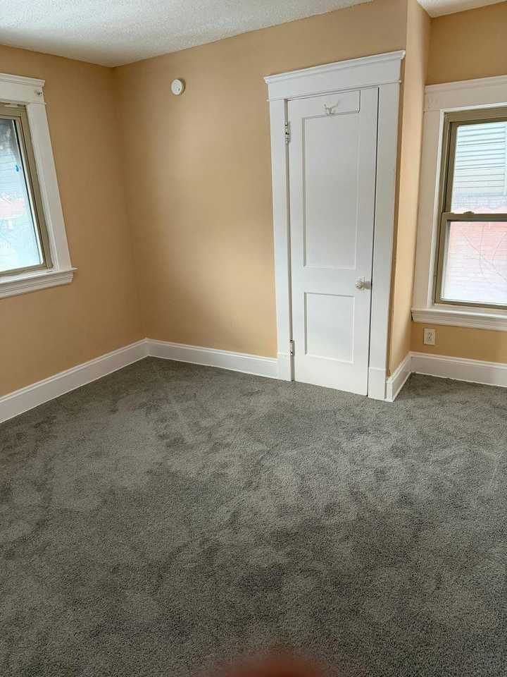 3381 East 149th Street - Photo 5 of 12