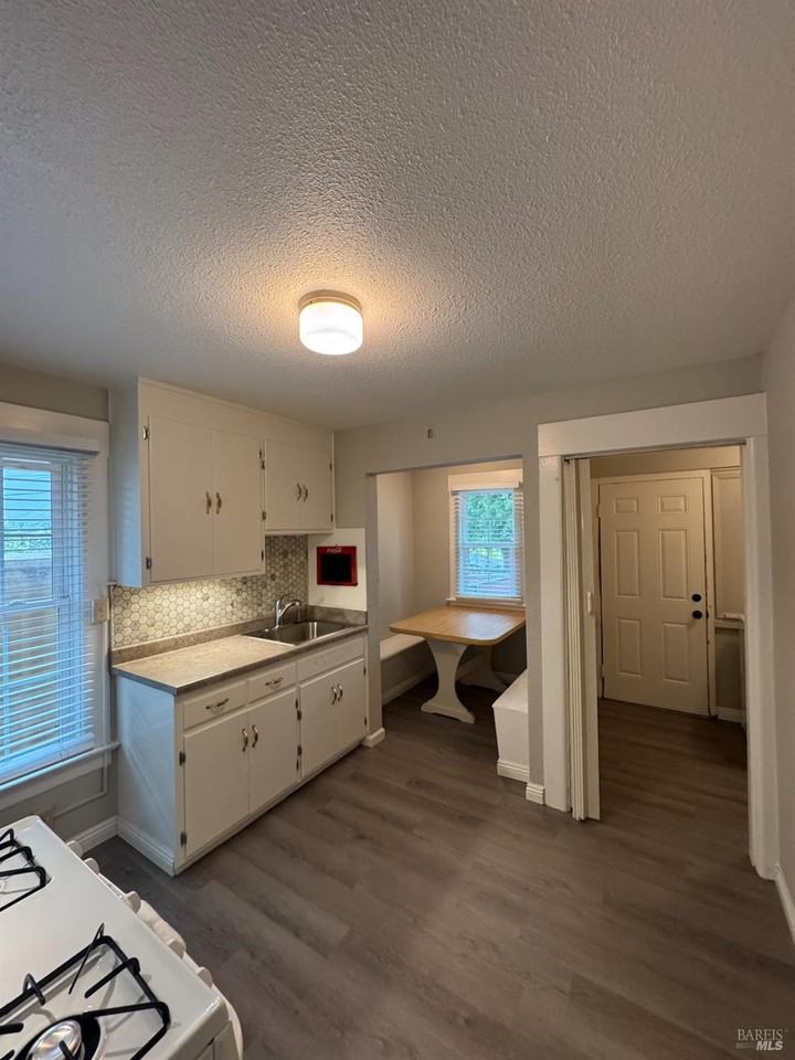 714 Carolina St #714 - Photo 3 of 21