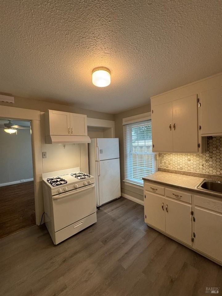 714 Carolina St #714 - Photo 6 of 21