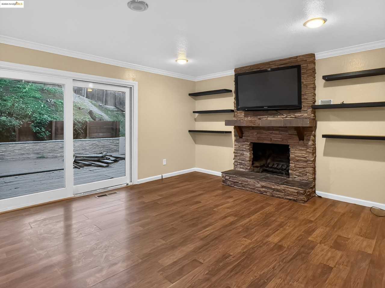 2322 Peachtree Cir #2322 - Photo 5 of 43