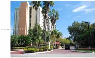 17011 N Bay Rd - Photo 1 of 1