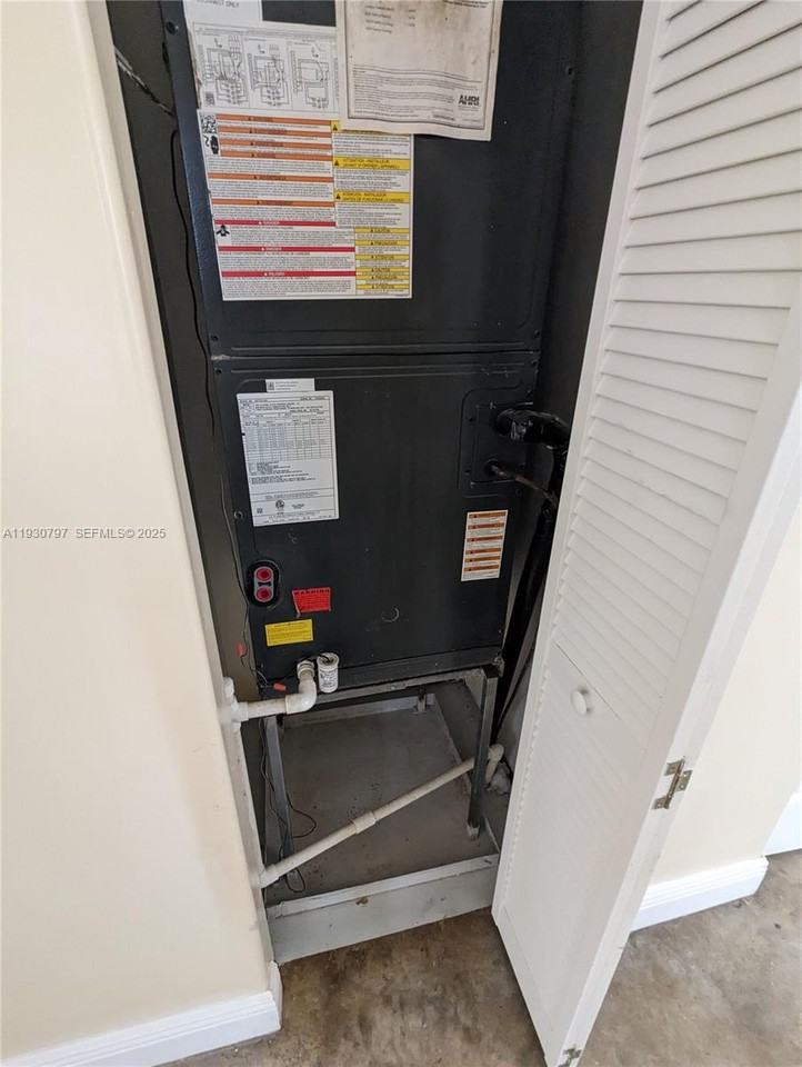 10214 Sw 175th St #10214A - Photo 3 of 28