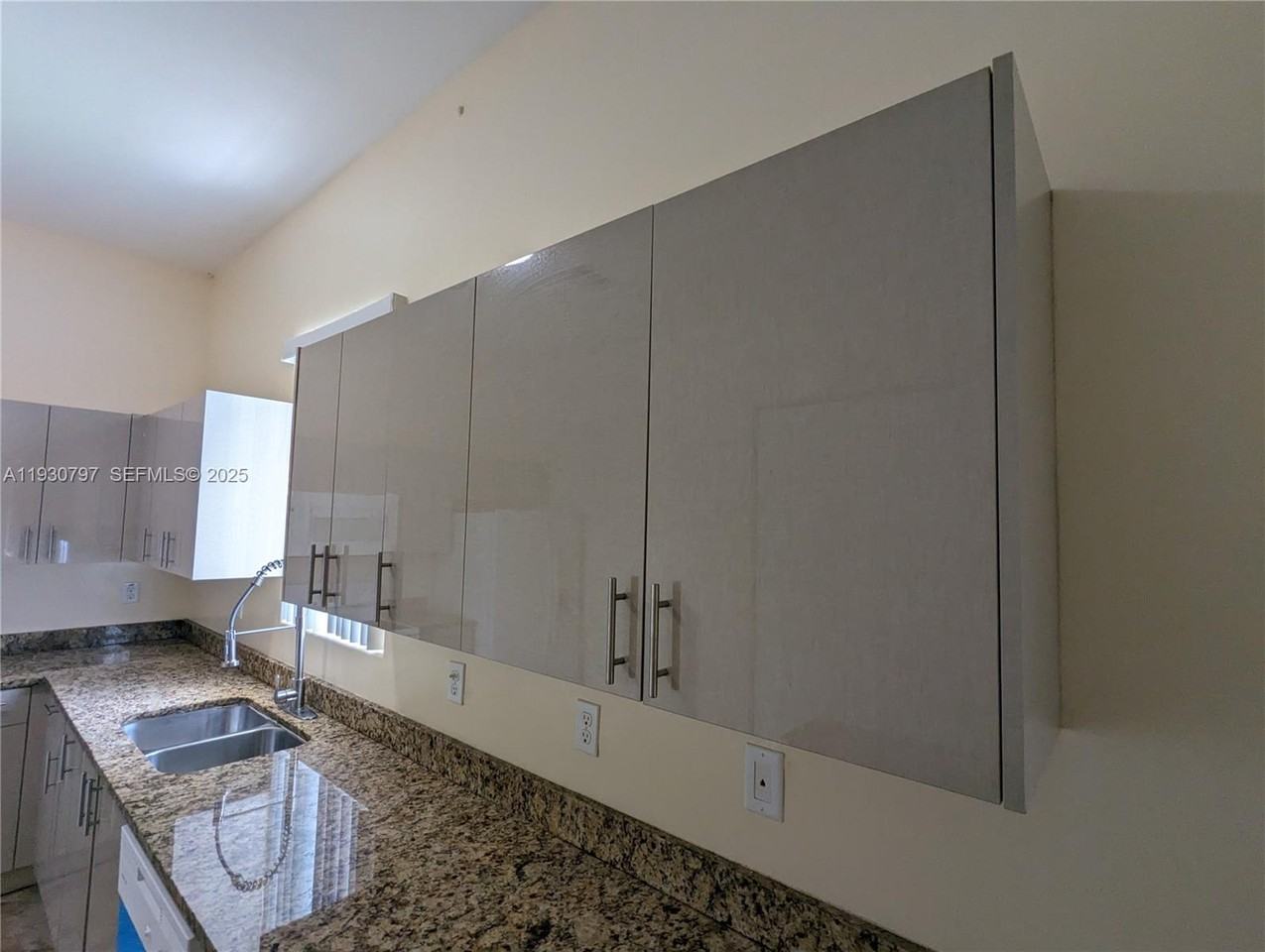 10214 Sw 175th St #10214A - Photo 4 of 28