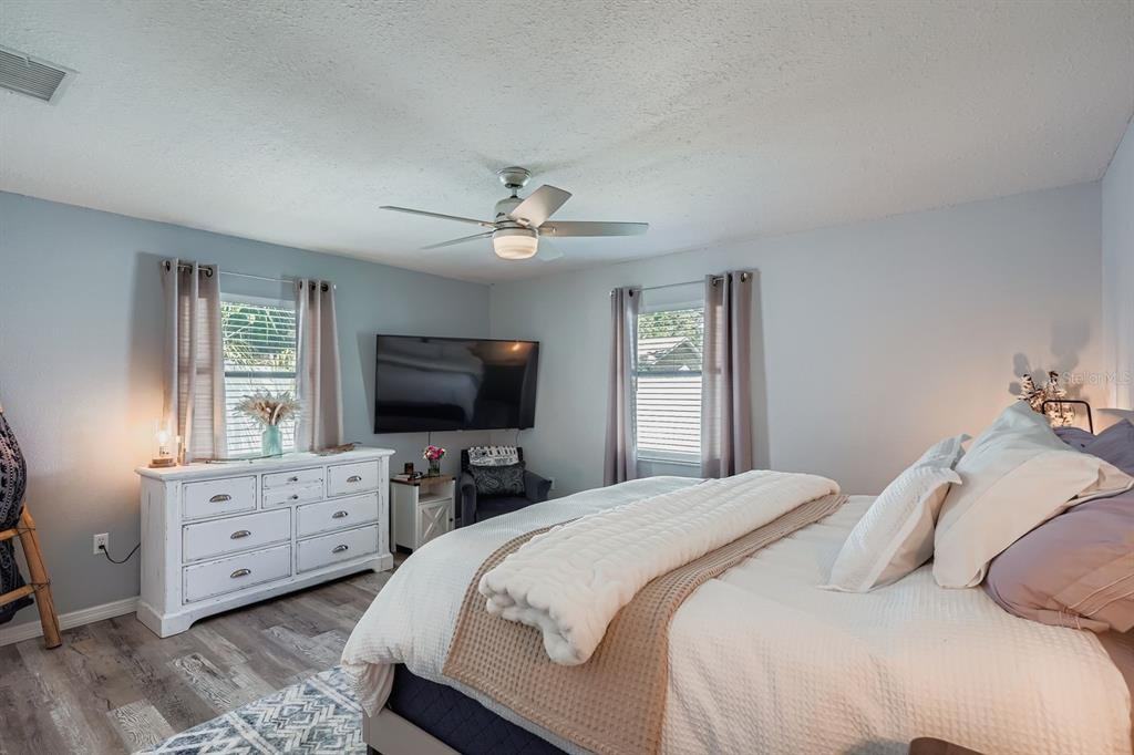 4311 2nd Ave E #4311 - Photo 4 of 28