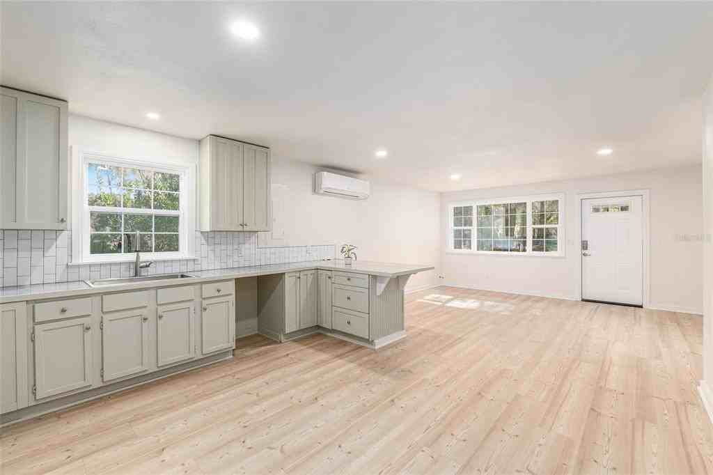 18124 Sw 75th Ave #18124 - Photo 3 of 50