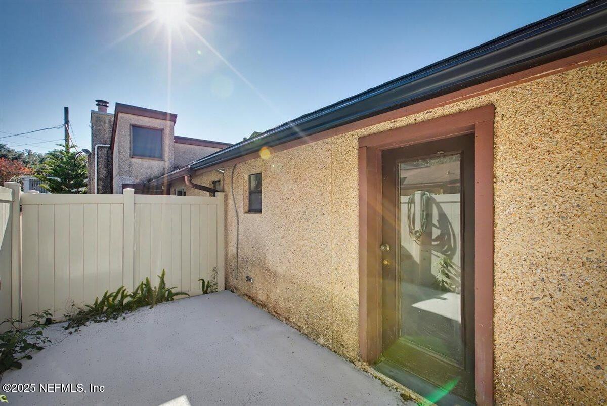 1569 Arcadia Dr #1569 - Photo 7 of 26