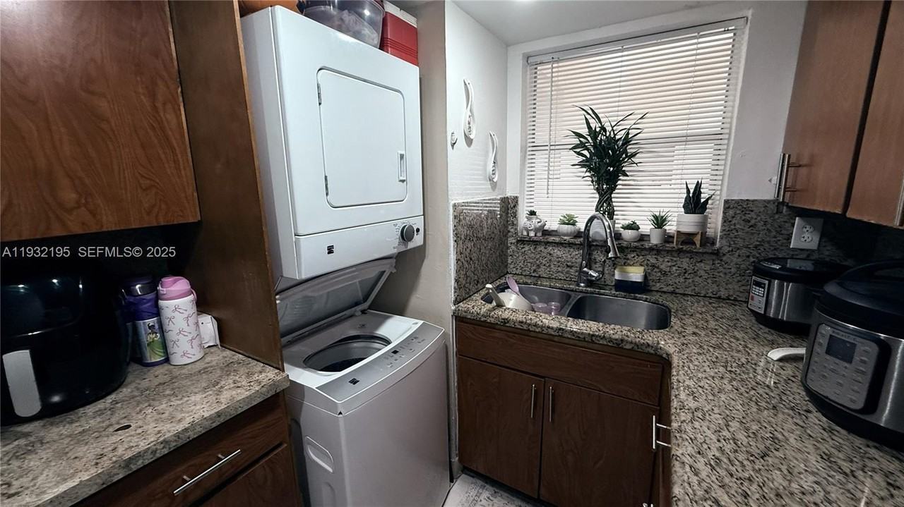 8860 Fontainebleau Blvd #8860-103 - Photo 5 of 46