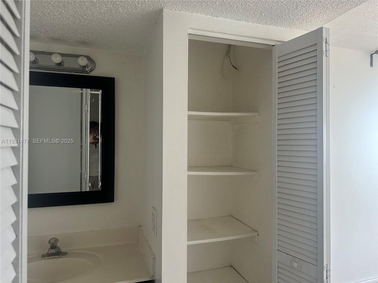 Flamingo-Lummus #1150-404 - Photo 5 of 17