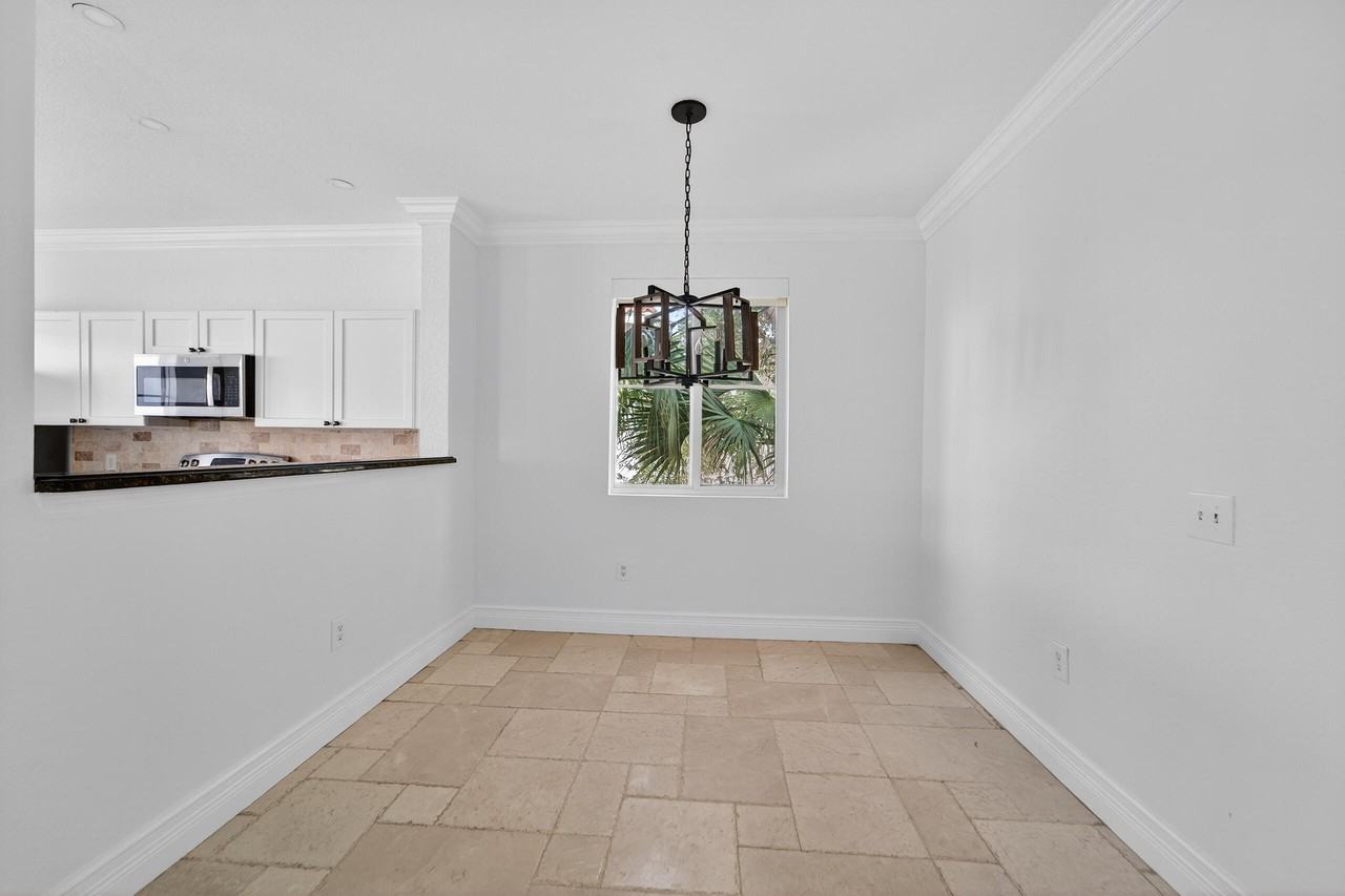 11015 Legacy Ln #11015-304 - Photo 3 of 37