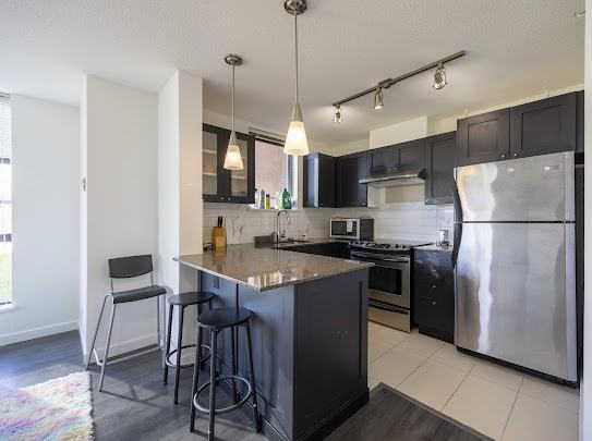 7225 Acorn Ave - Photo 2 of 17