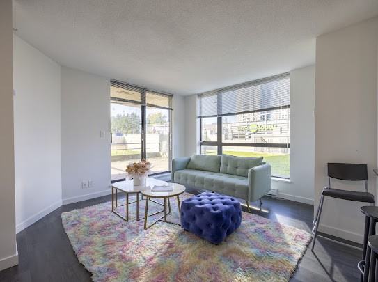 7225 Acorn Ave - Photo 3 of 17