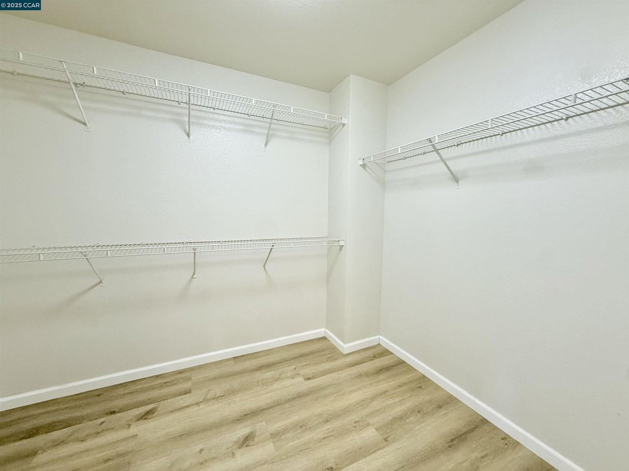 815 Spring Mountain Ln #815 - Photo 7 of 21