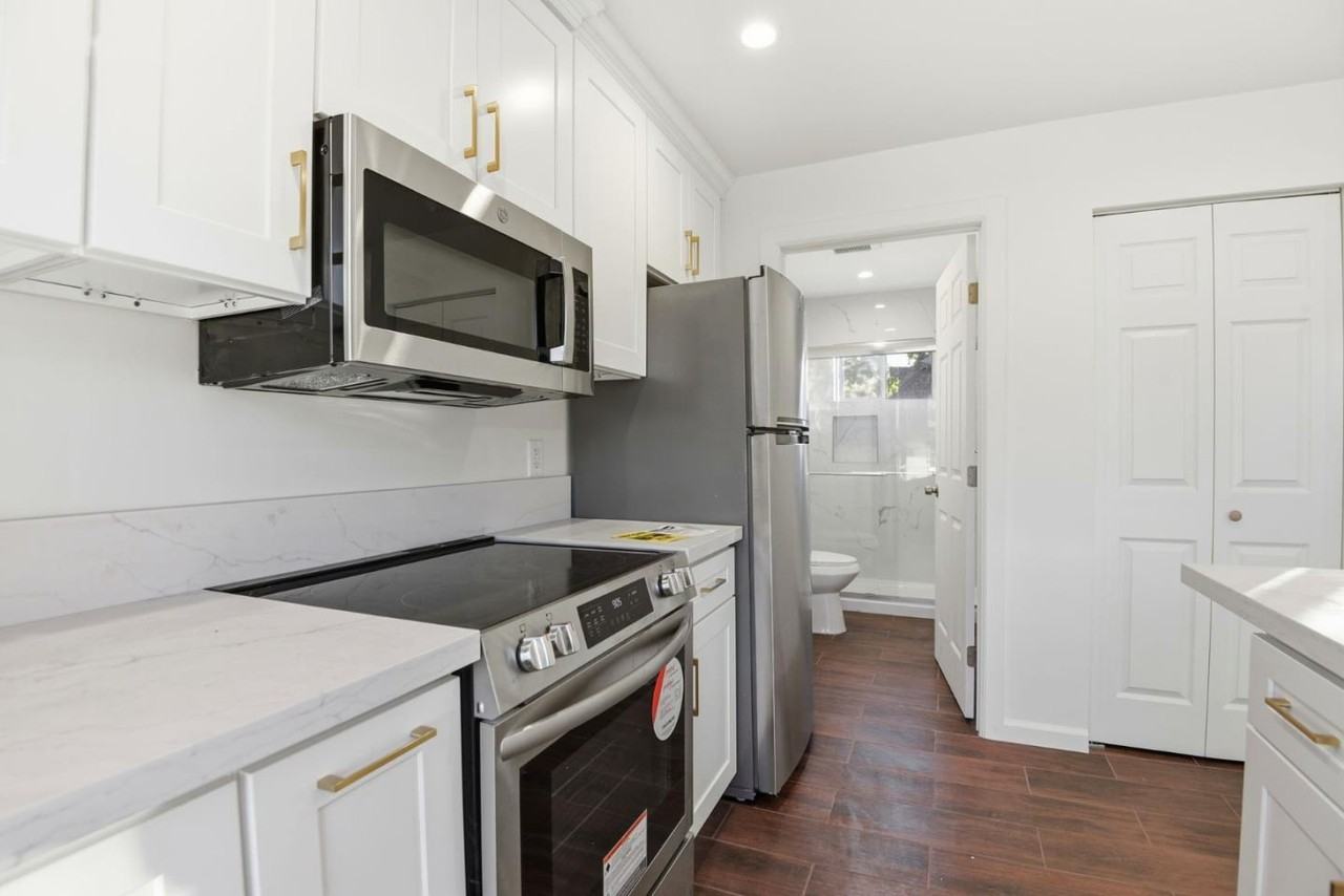 648 Anita St #648-1 - Photo 4 of 16