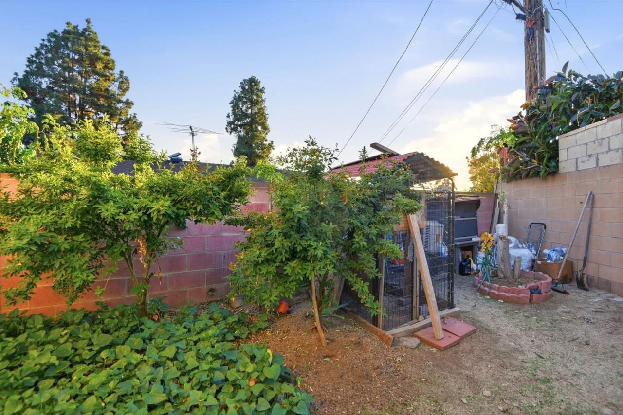 648 Anita St #648-1 - Photo 6 of 16