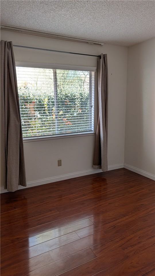 19143 Aurora Dr #19143 - Photo 6 of 27