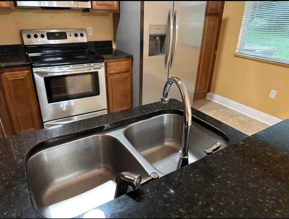 1042 La Mirada Ct #1042 - Photo 6 of 8