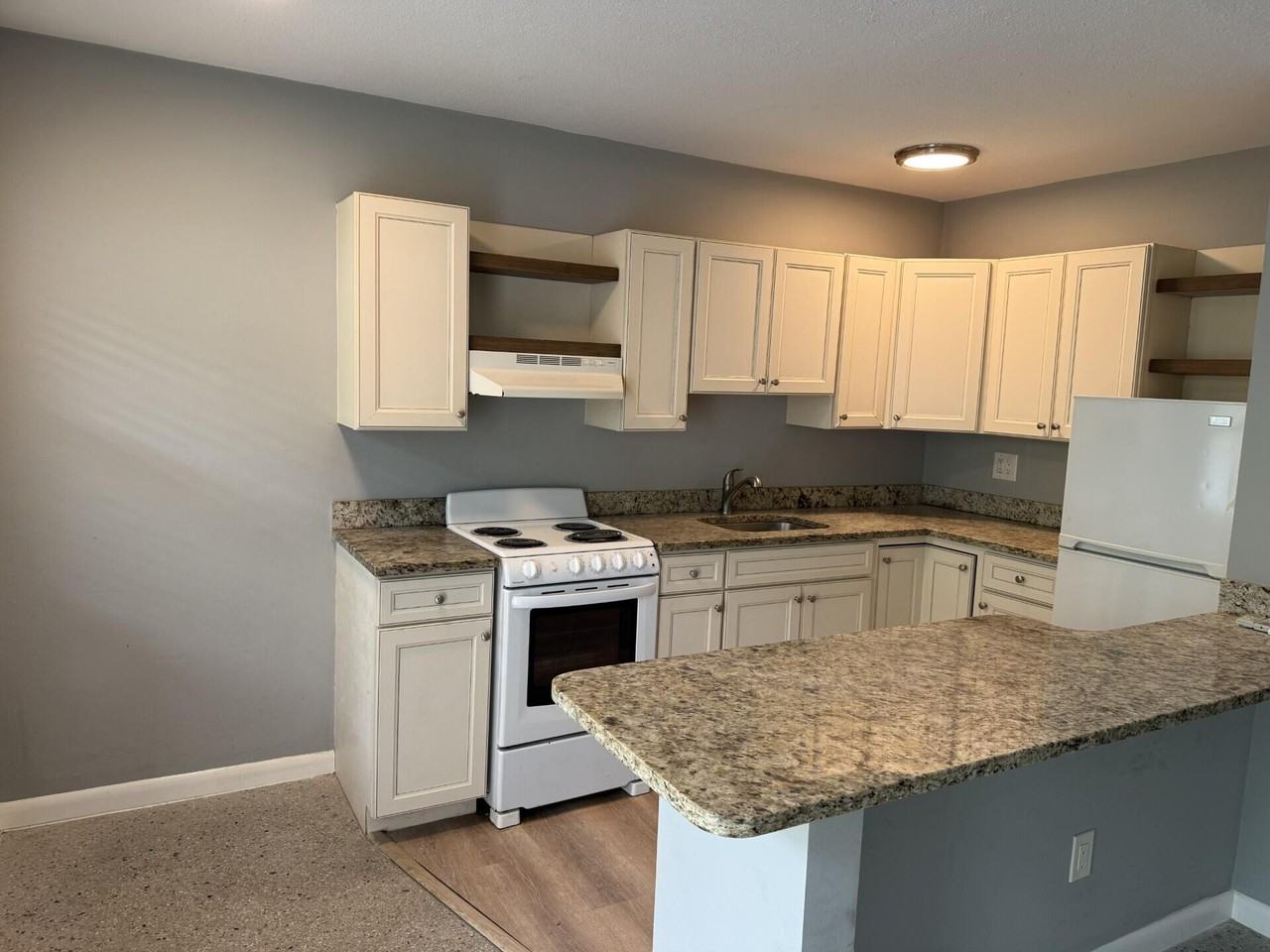 1118 N H St #1118-3 - Photo 4 of 11