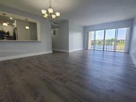 8895 Fontainebleau Blvd - Photo 1 of 1