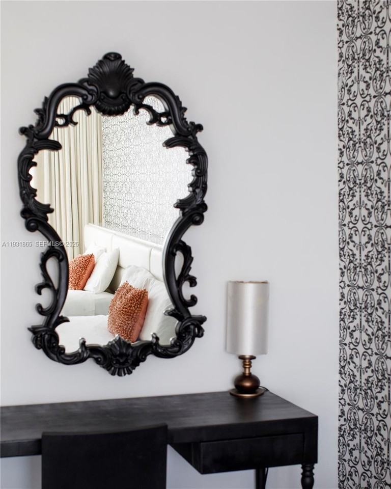 1100 West Ave #1100-1014 - Photo 4 of 16