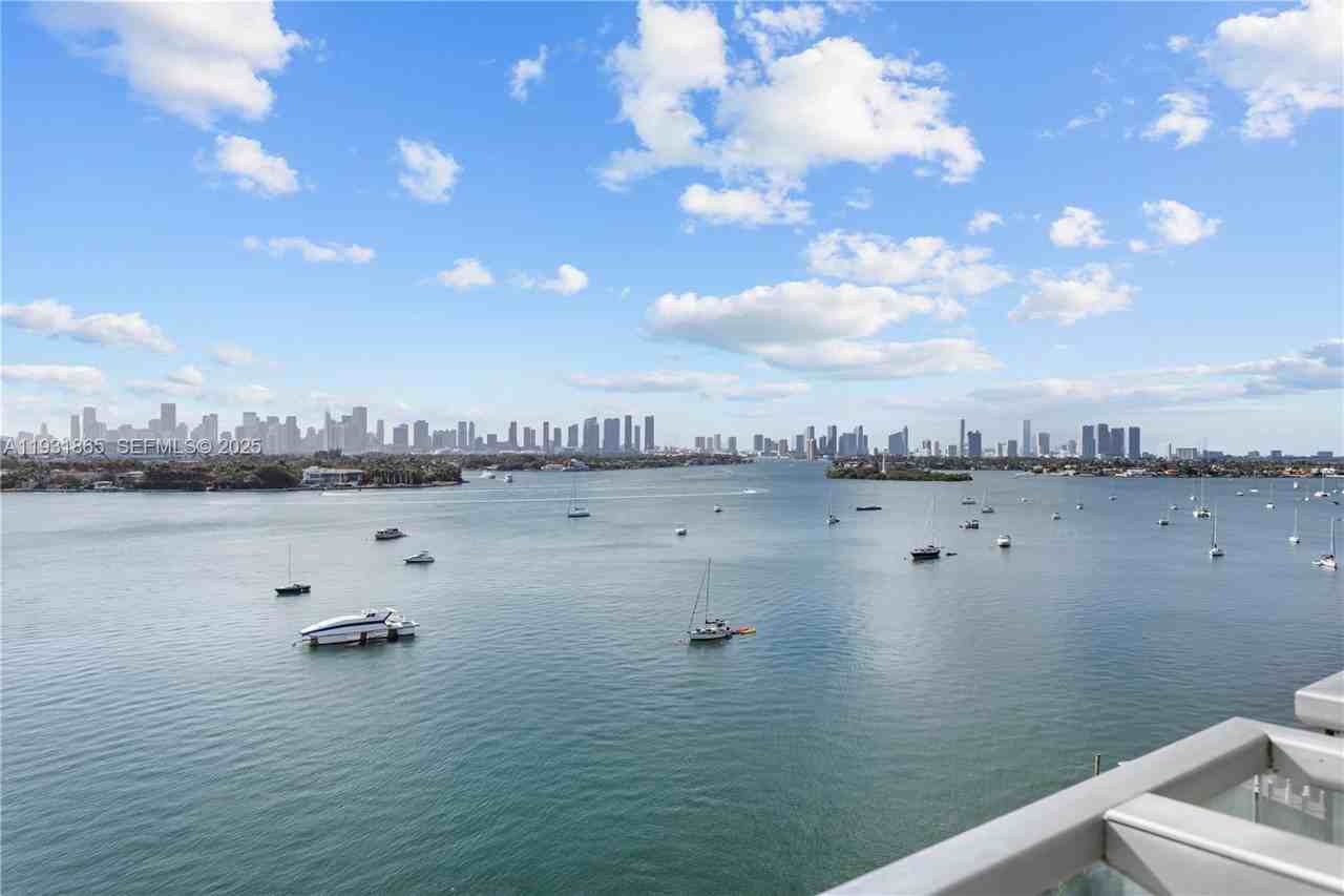 1100 West Ave #1100-1014 - Photo 7 of 16