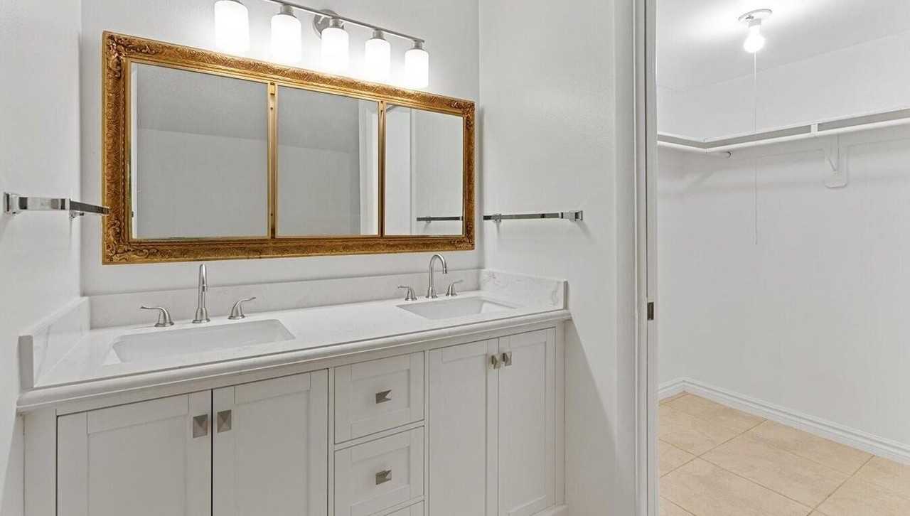 10821 N Military Trl #10821-19 - Photo 3 of 39