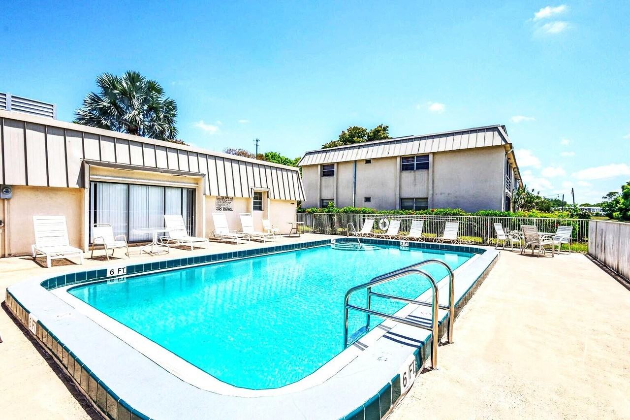 10821 N Military Trl #10821-19 - Photo 5 of 39