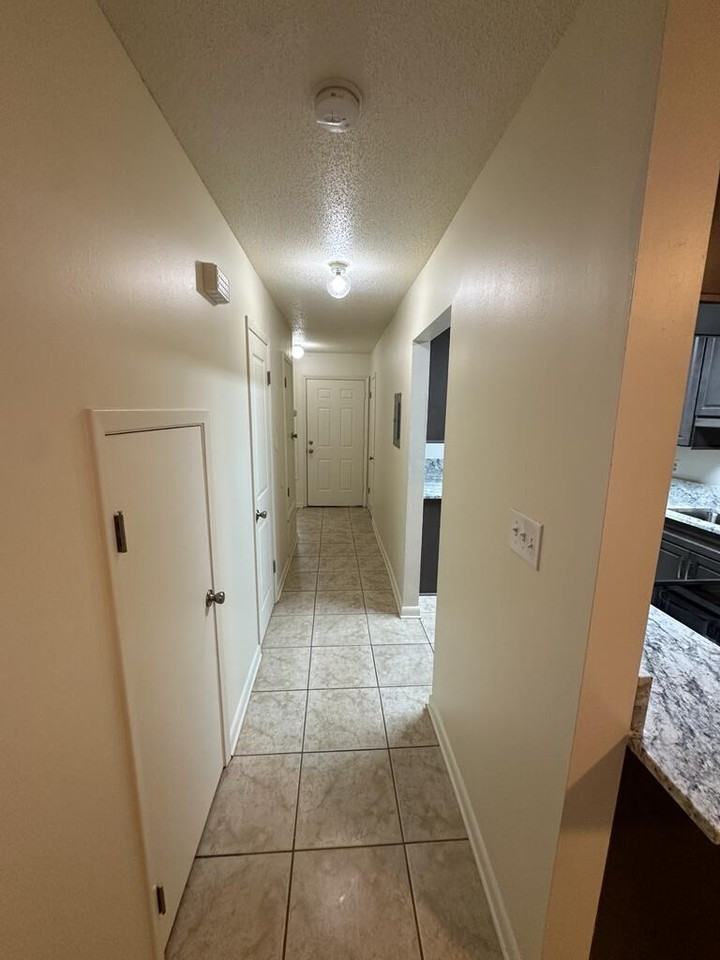 122 Scottwood Dr Se #122 - Photo 4 of 17