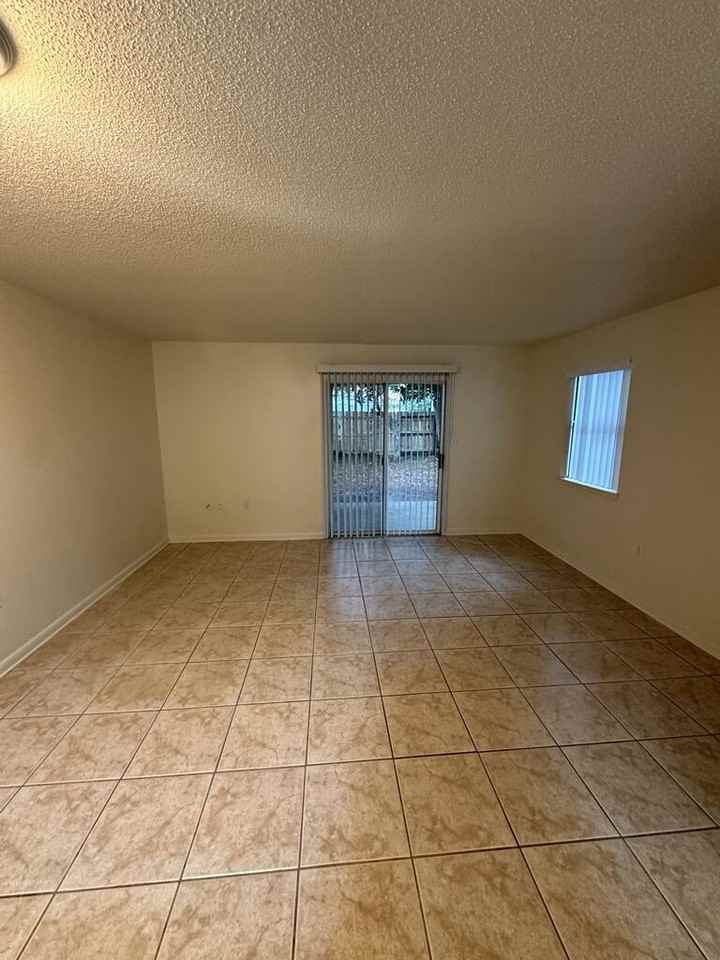 122 Scottwood Dr Se #122 - Photo 5 of 17