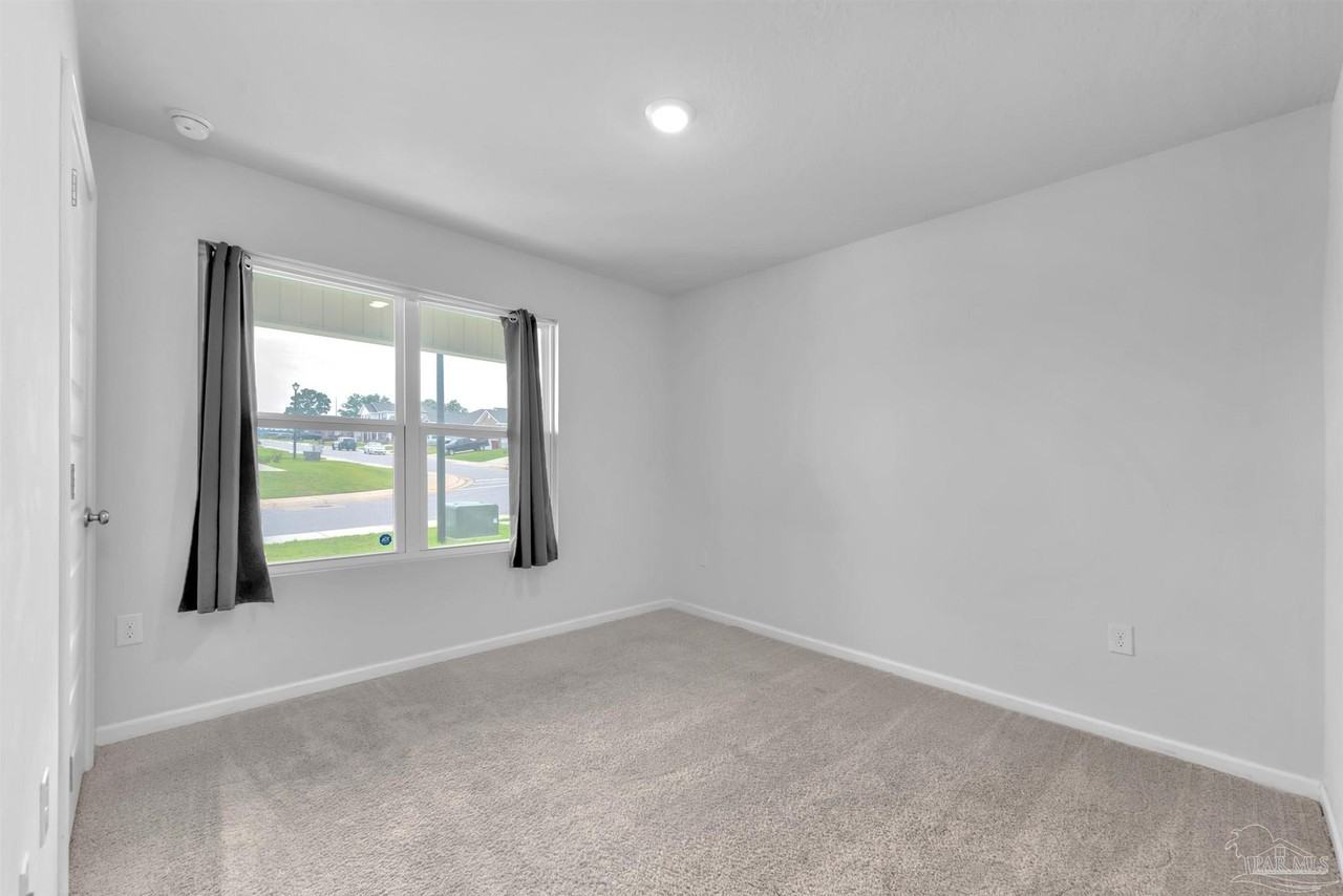 5631 Guinevere Ln #5631 - Photo 5 of 26