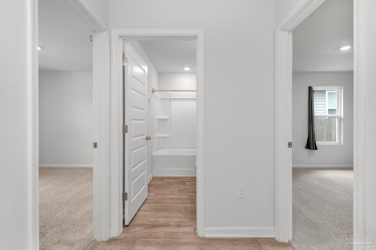 5631 Guinevere Ln #5631 - Photo 6 of 26