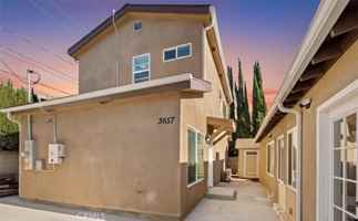 featured image of 3657 Mountain View Ave #3657