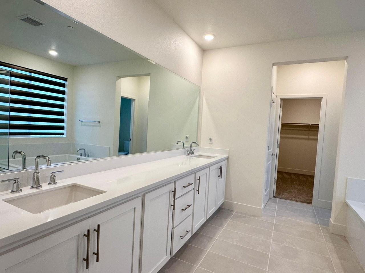 3690 Barton St #3690 - Photo 5 of 24