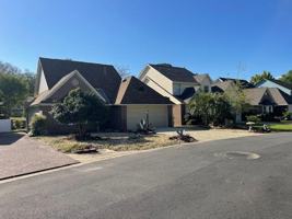 featured image of 810 Fairway Lakes Dr #810