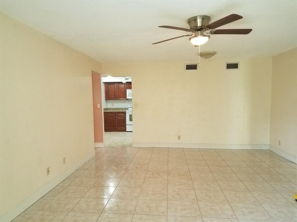 900 Ne 147th St #9004A - Photo 4 of 20